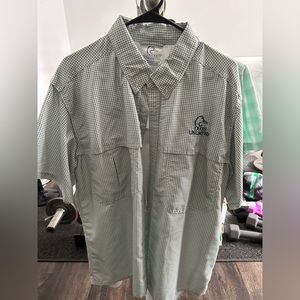 Ducks unlimited short sleeve button up. Size large. Green and blue